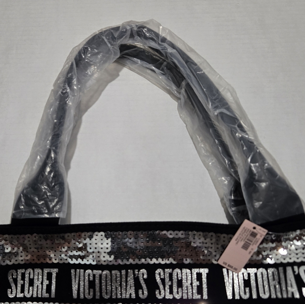 Victoria's Secret 2-piece Set - Sequin Tote Bag With Matching Pouch - Picture 4 of 10